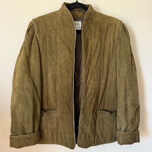 Howard Wolf 100% leather olive green cropped quilted style jacket size M/L